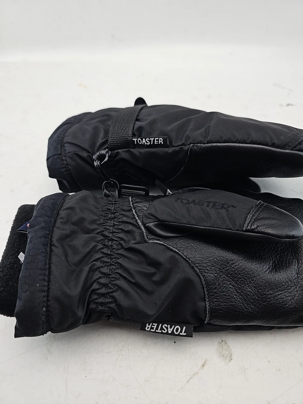 Swany Toaster Black Winter Mittens